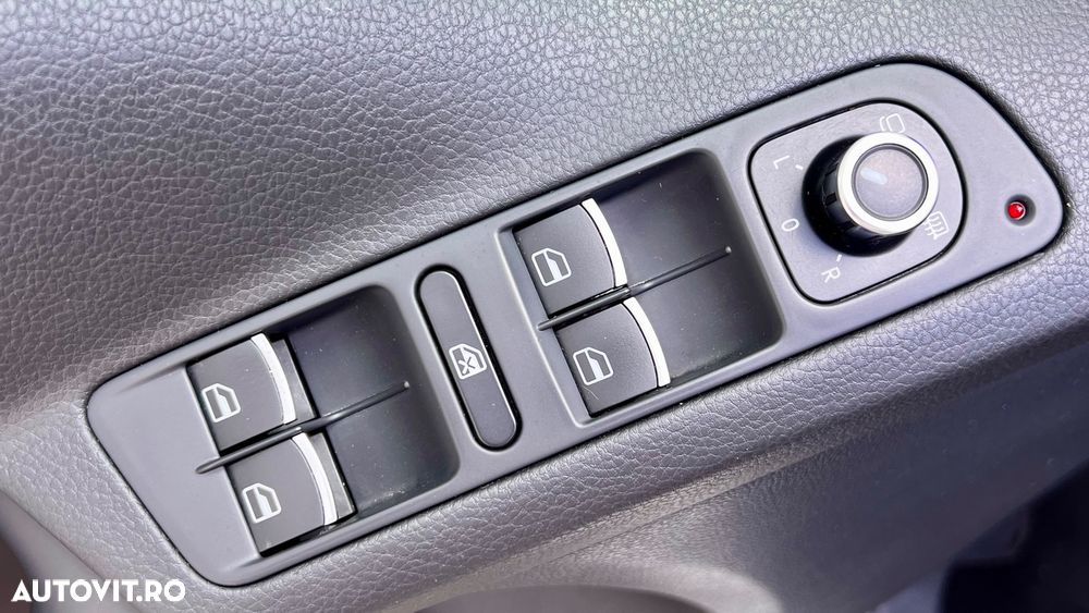 Volkswagen Tiguan 2.0 TDI DPF 4Motion Sport & Style - 26
