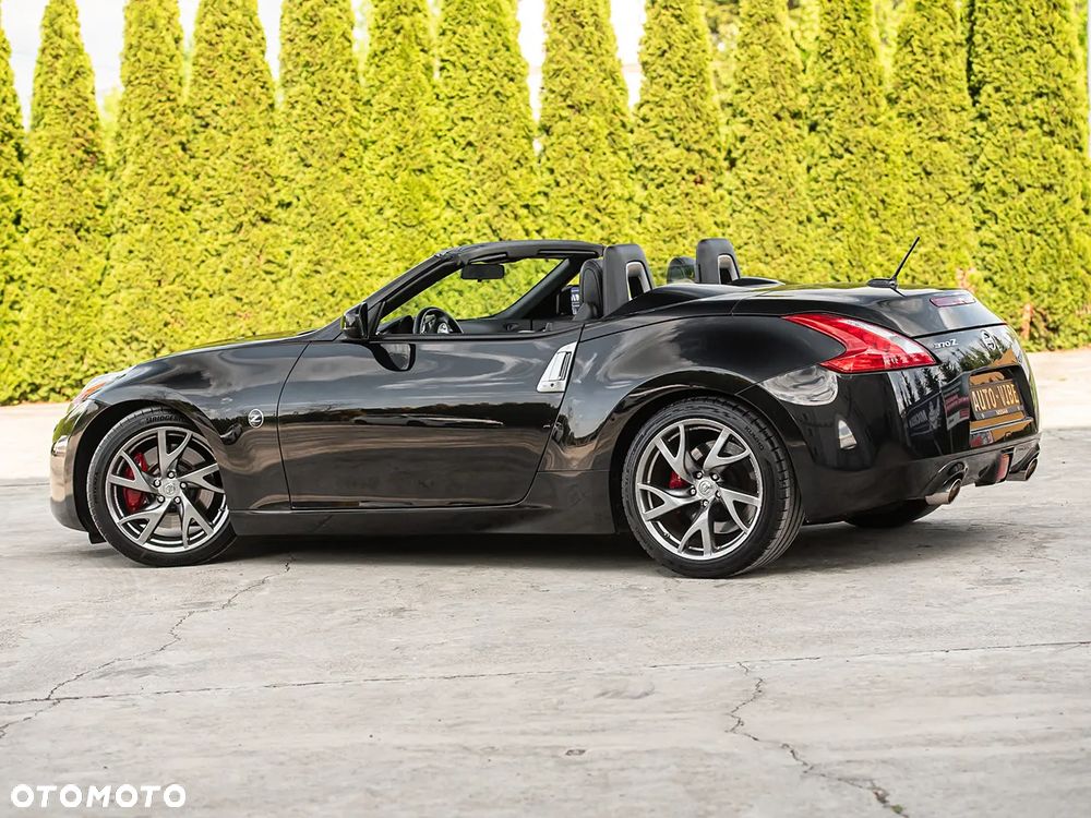 Nissan 370 Z Black Edition - 8