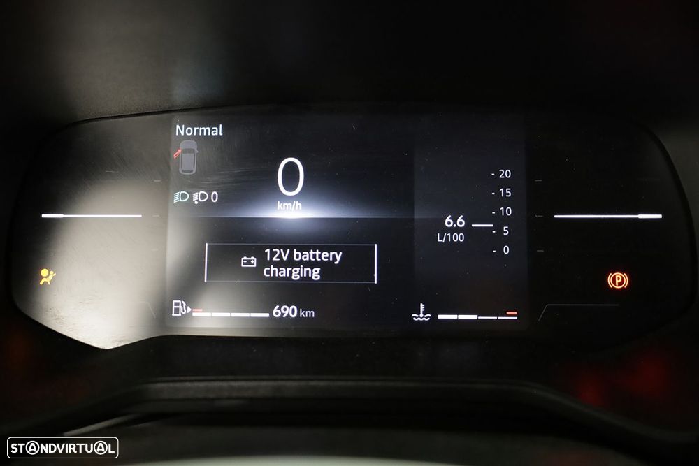 Renault Clio 1.0 TCe Evolution - 13