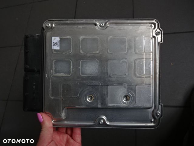 Sterownik silnika Audi A8 4H0 907 560 - 4