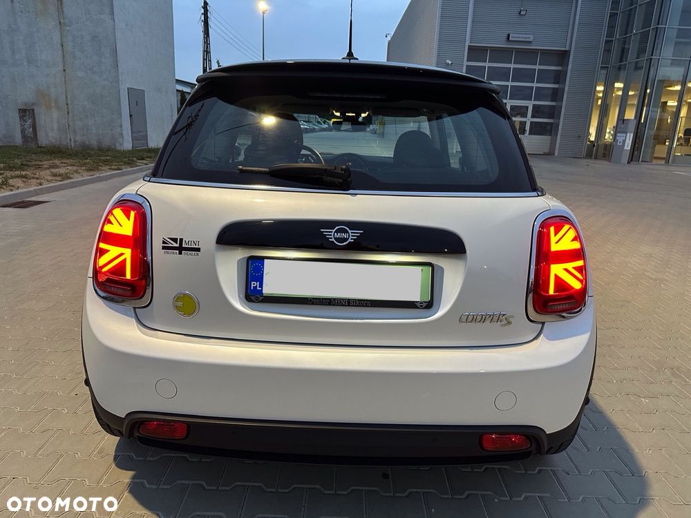 MINI Cooper SE Electric Trim - 3