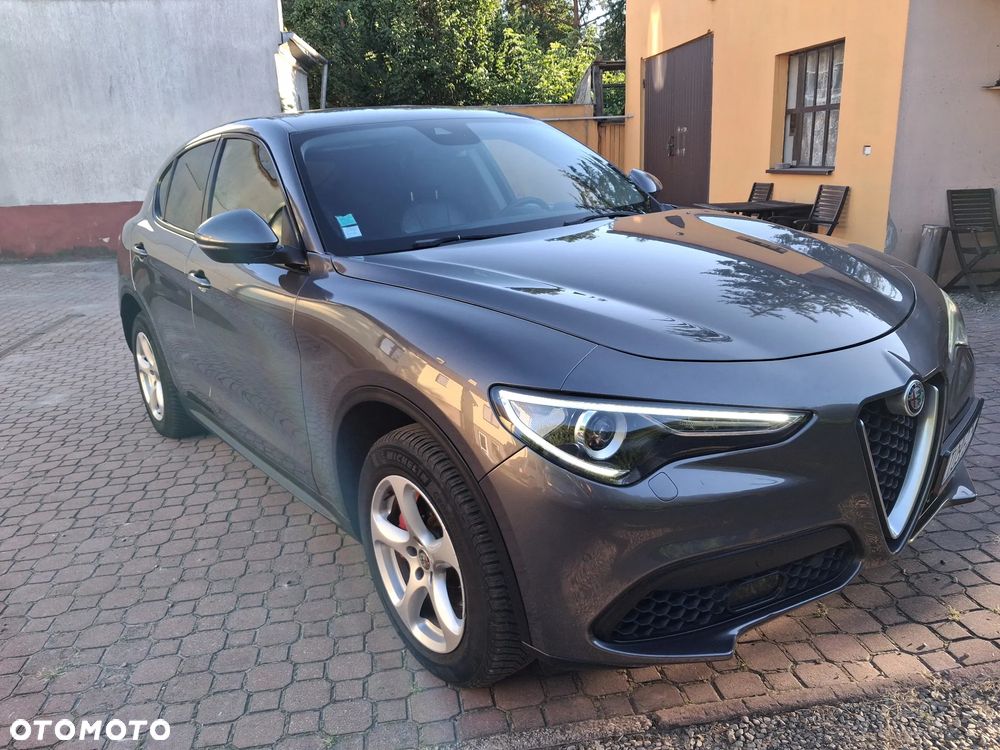 Alfa Romeo Stelvio 2.0 Turbo 16V AT8-Q4 Super - 3