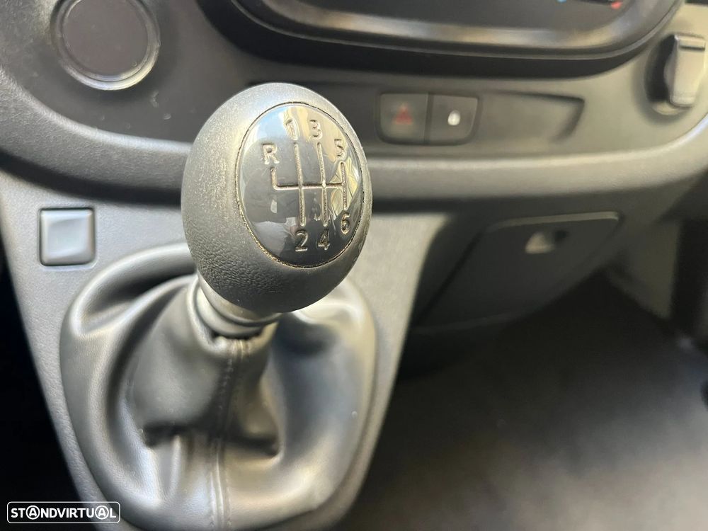 Renault TRAFIC 1.6DCI 125HP SS L2H2 1.2T - AC / IVA DEDUTIVEL - 25
