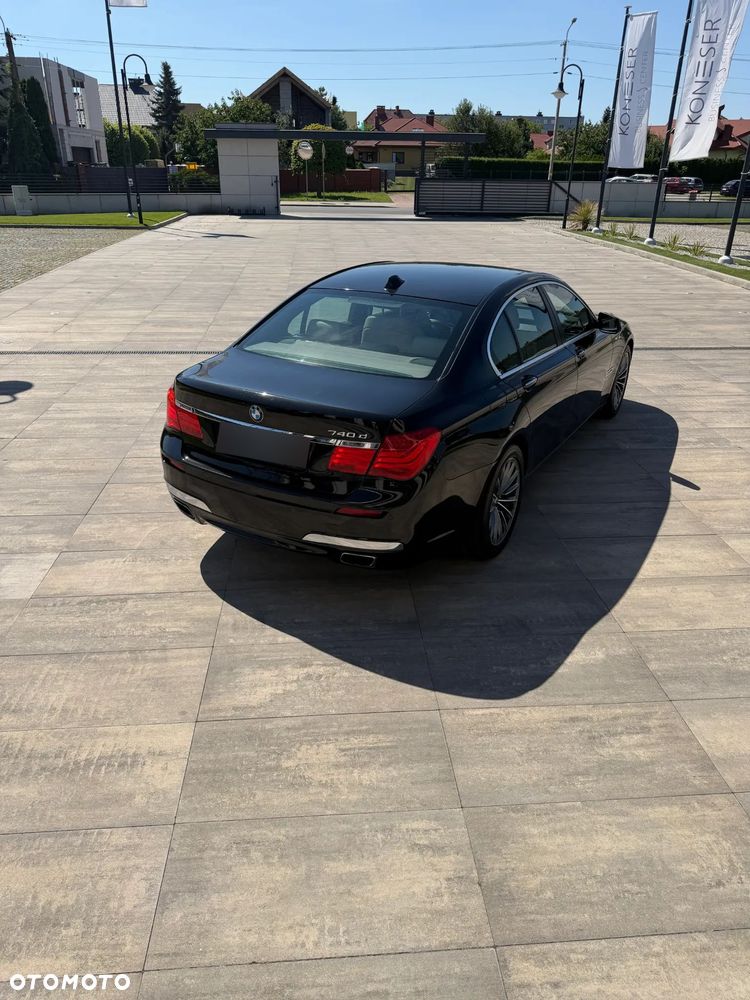 BMW Seria 7 740d xDrive - 12