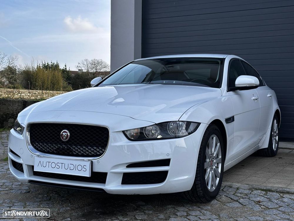 Jaguar XE 20d Aut. Pure - 7