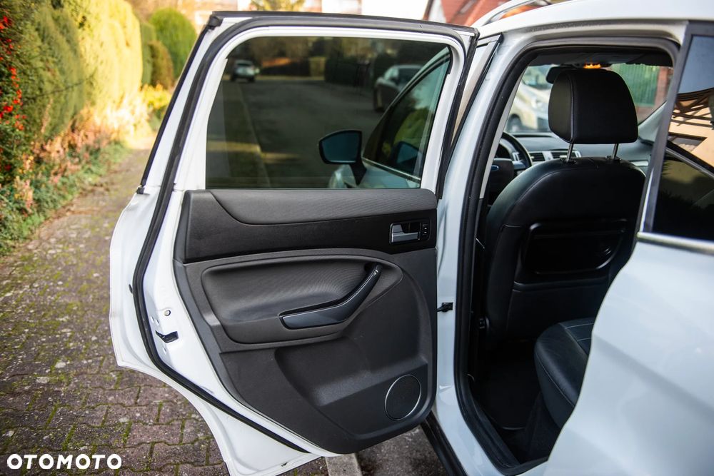 Ford Kuga 2.0 TDCi 4x4 Titanium - 21