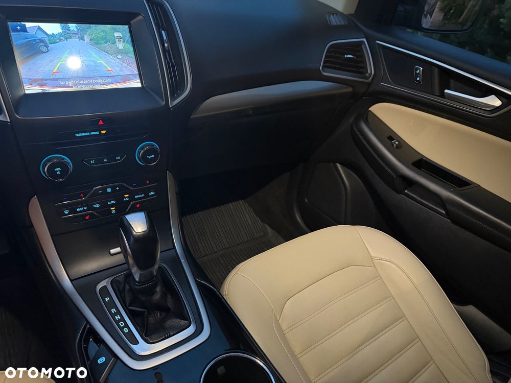 Ford Edge - 16