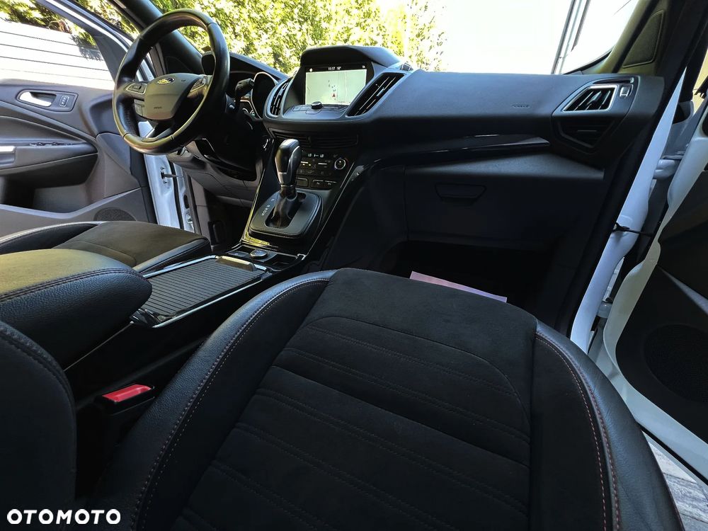 Ford Kuga 1.5 EcoBlue ST-LINE - 17