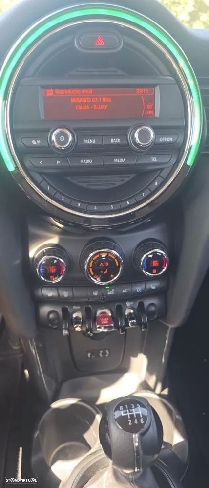 MINI 5 Portas One D - 16