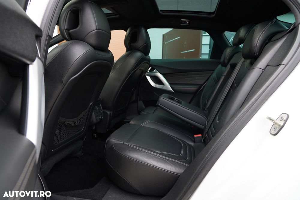 Citroën DS5 HDi 165 Chic - 10