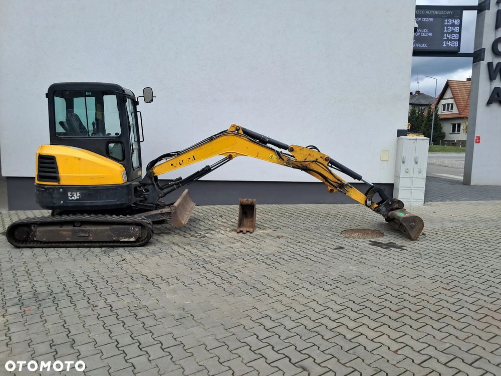 Bobcat E 35 * 3 łyżki * waga 3500 kg 3.5T *szybkozłącze * dodatkowe linie hydrauliczne * 2016r KUBOTA silnik 24.4KW * zero obrys * 3120 mtg * KOPARKA JCB YANMAR CAT - 3