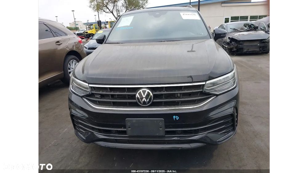 Volkswagen Tiguan - 4