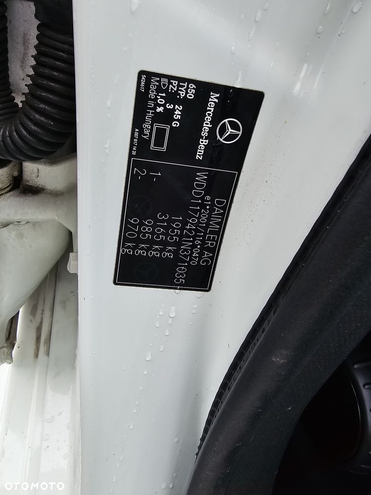 Mercedes-Benz CLA 180 AMG Line - 17