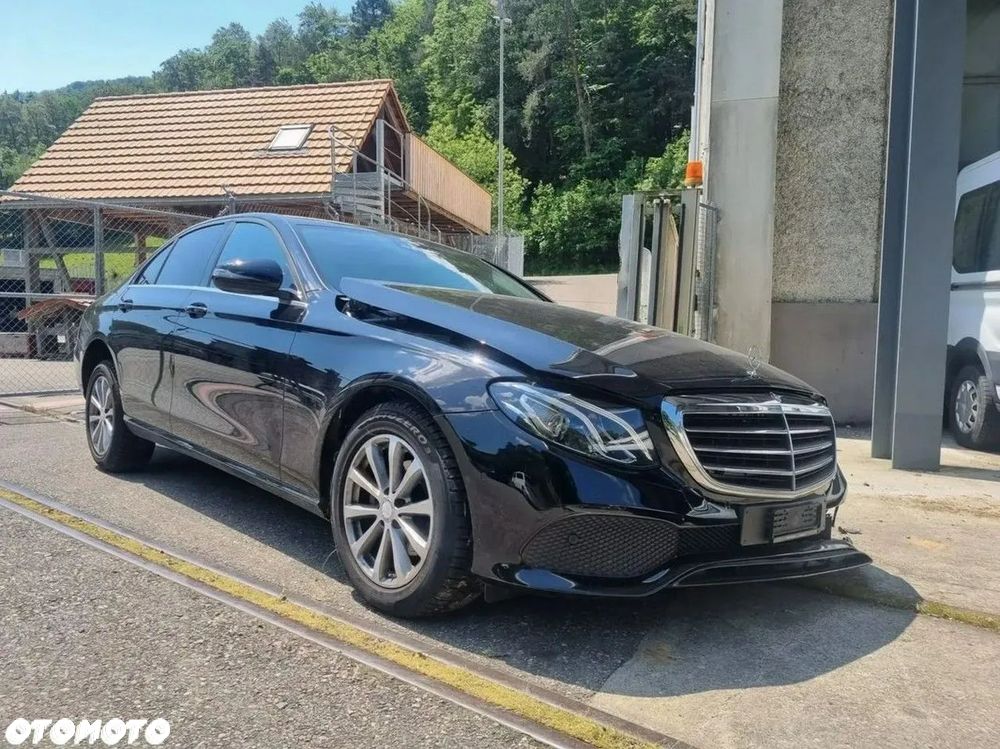 Mercedes-Benz Klasa E 220 d 9G-TRONIC Avantgarde - 3