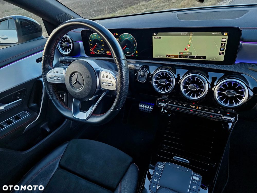 Mercedes-Benz CLA 250 e 8G-DCT AMG Line - 20