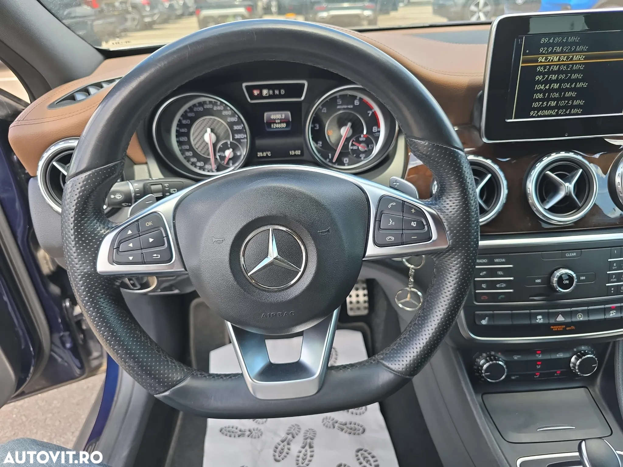 Mercedes-Benz GLA 45 AMG 4MATIC Aut. - 12
