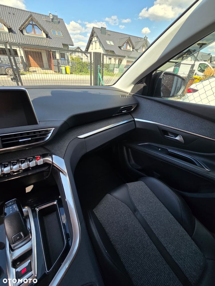 Peugeot 5008 1.2 PureTech Allure S&S EAT8 - 12