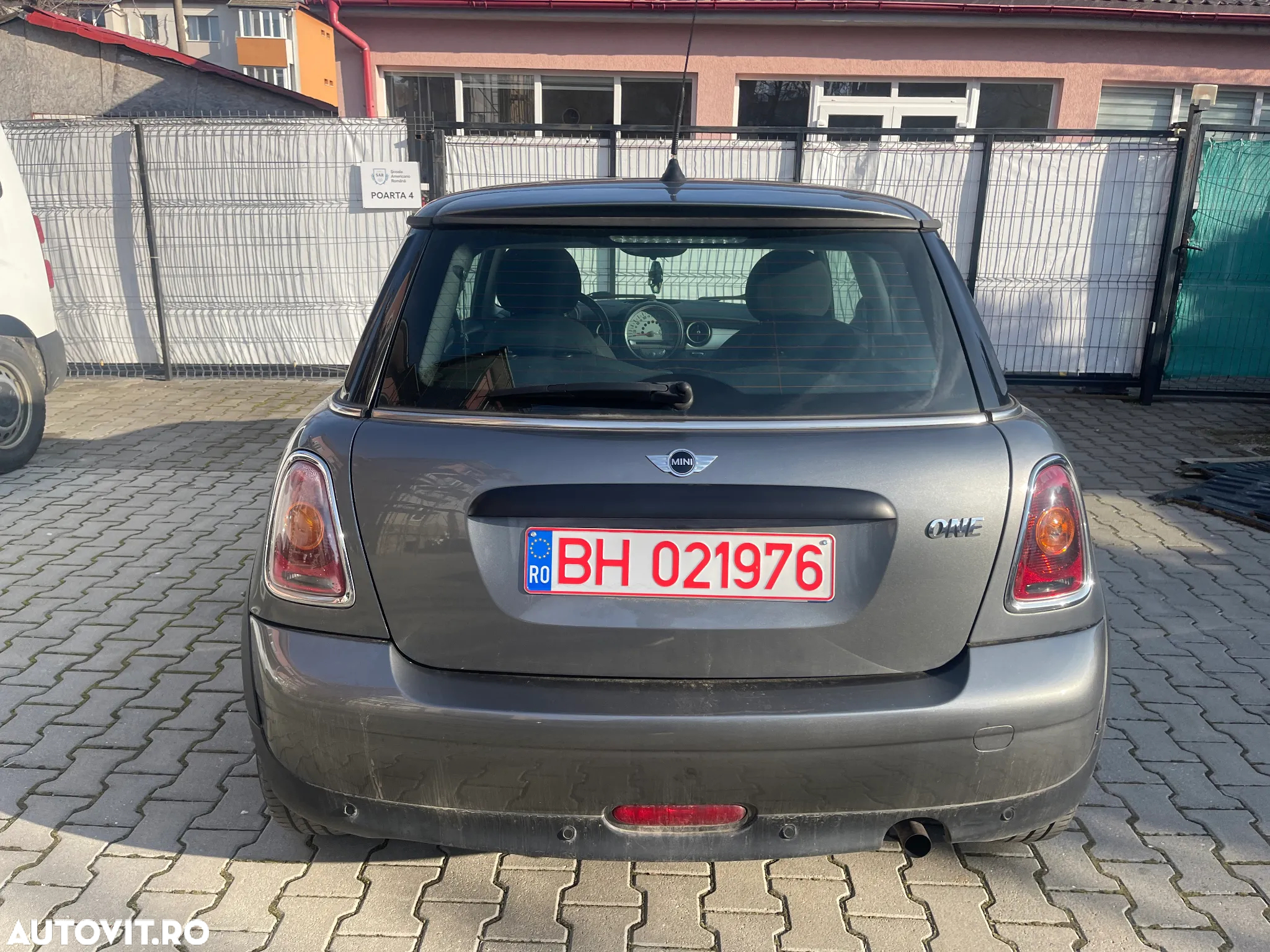 Mini ONE - 11