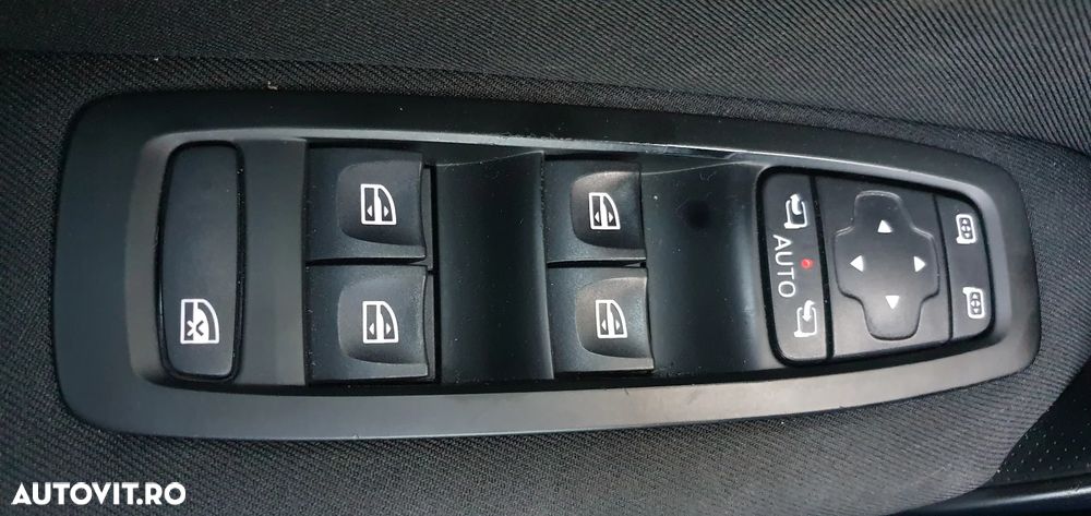 Renault Megane E-TECH 160 BUSINESS EDITION - 11