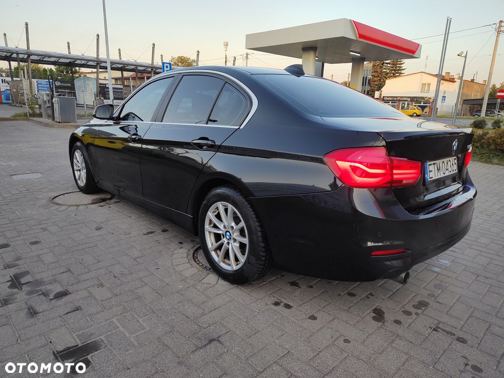 BMW Seria 3 318i - 7