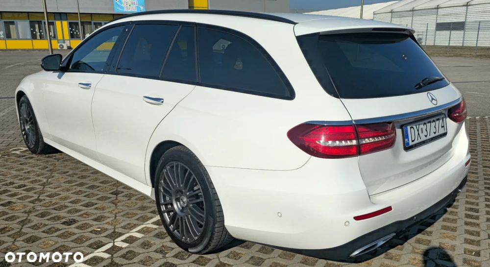 Mercedes-Benz Klasa E 220 d 9G-TRONIC AMG Line - 3