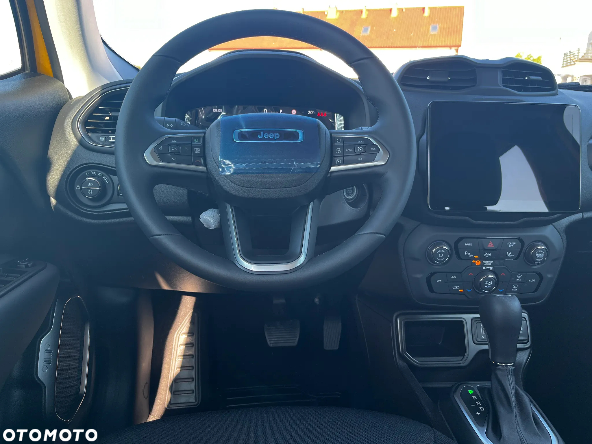 Jeep Renegade - 12