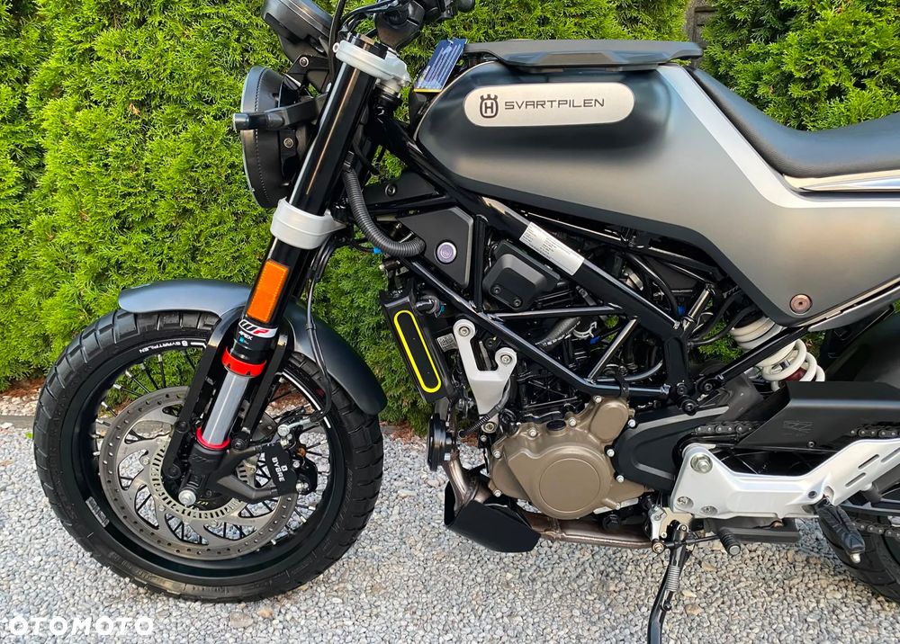 Husqvarna Svartpilen - 32