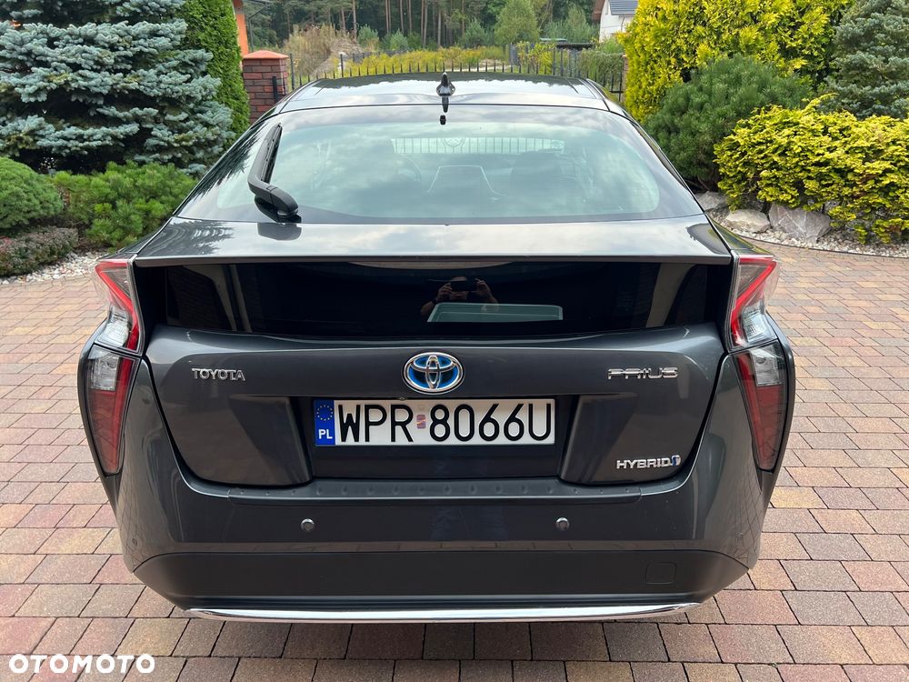 Toyota Prius 1.8 Hybrid Executive - 14