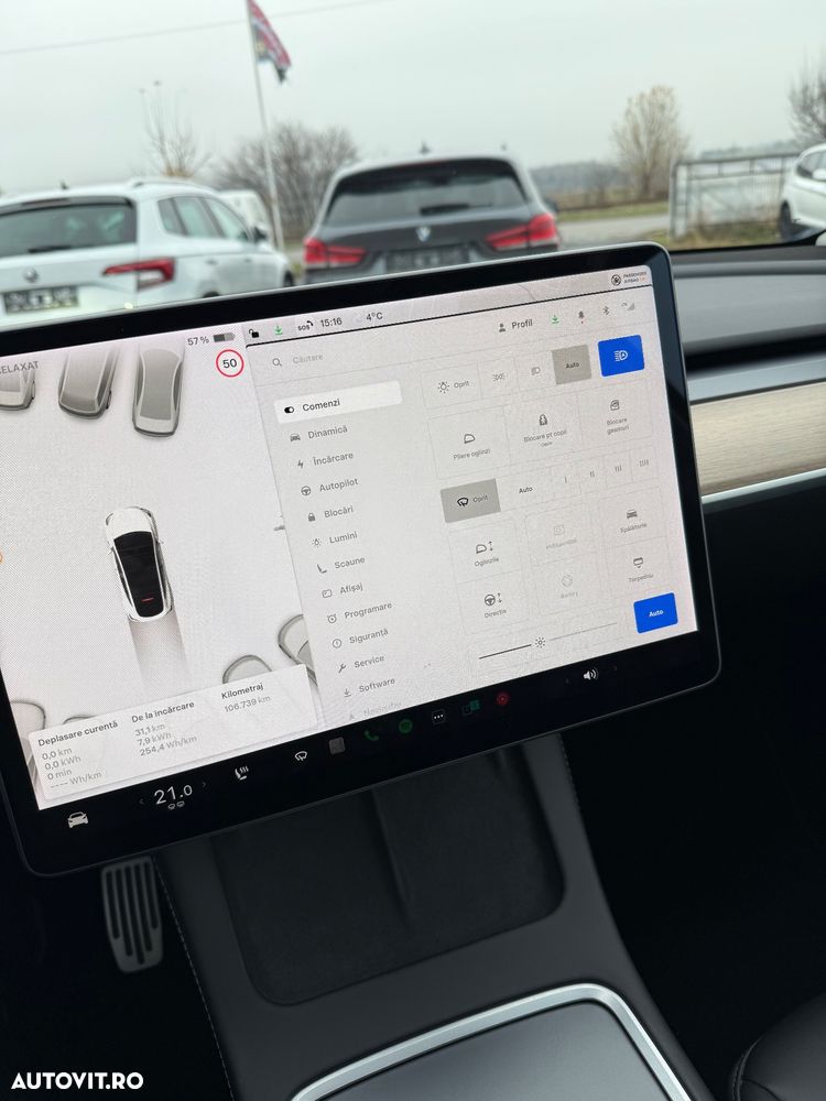 Tesla Model Y AWD Performance - 17
