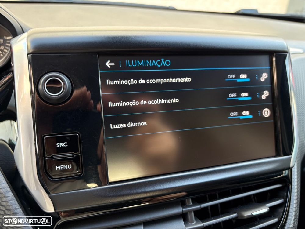 Peugeot 2008 1.2 PureTech Style - 29