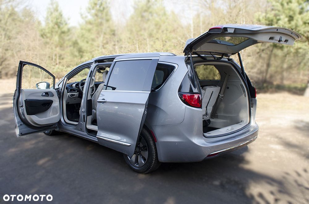 Chrysler Pacifica - 7
