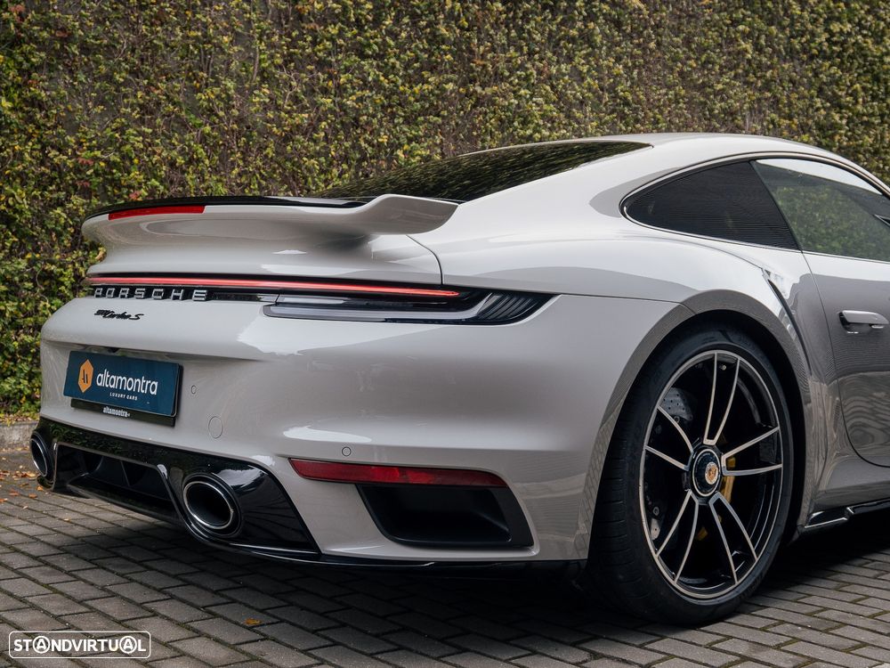 Porsche 911 (992) Turbo S PDK - 19
