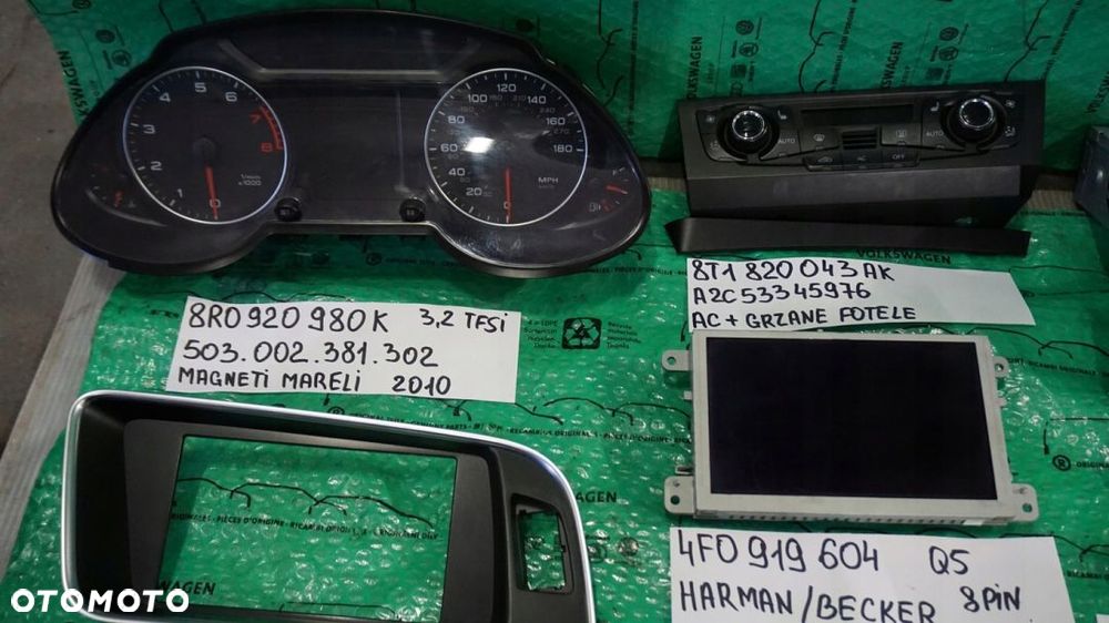 WŁĄCZNIK PRZYCISK ŚWIATEŁ AWARYJNYCH AUDI Q5 3.2 - 8