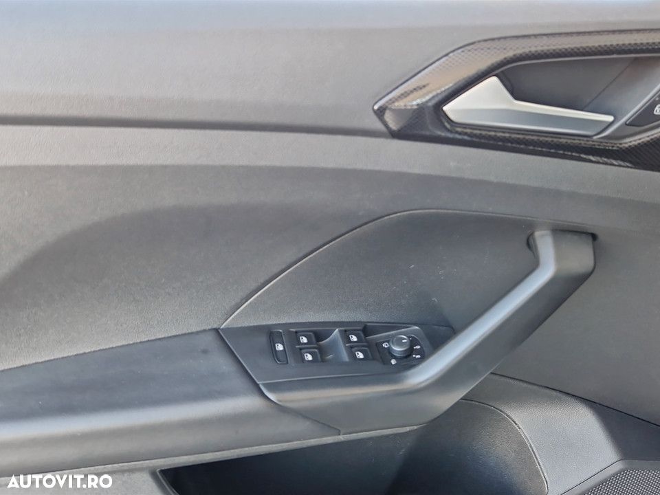 Volkswagen T-Cross 1.5 TSI DSG Advanced - 17