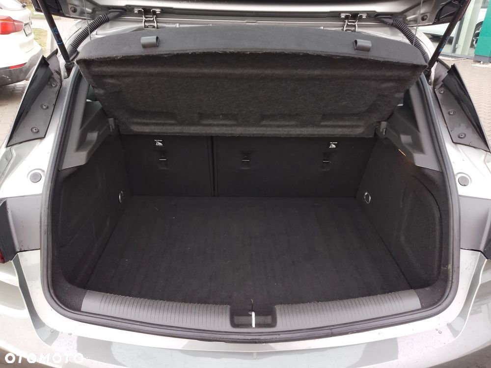 Opel Astra 1.2 T Edition S&S - 25