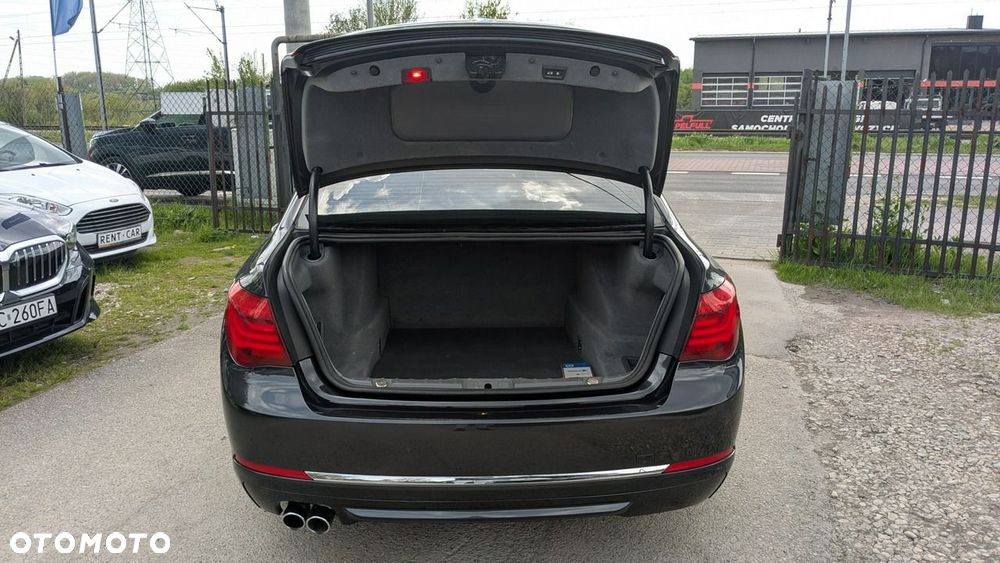 BMW Seria 7 - 37