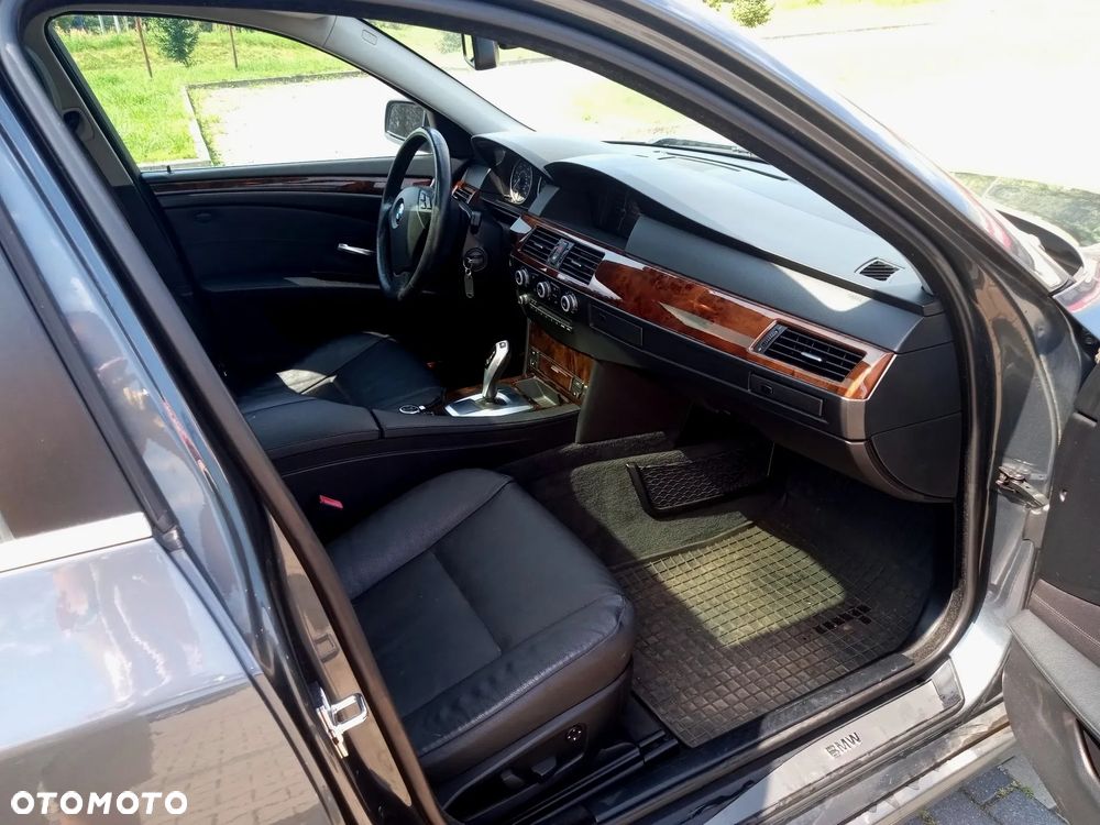 BMW Seria 5 - 12
