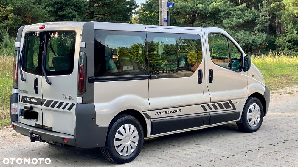 Renault Trafic Passenger Expression - 17