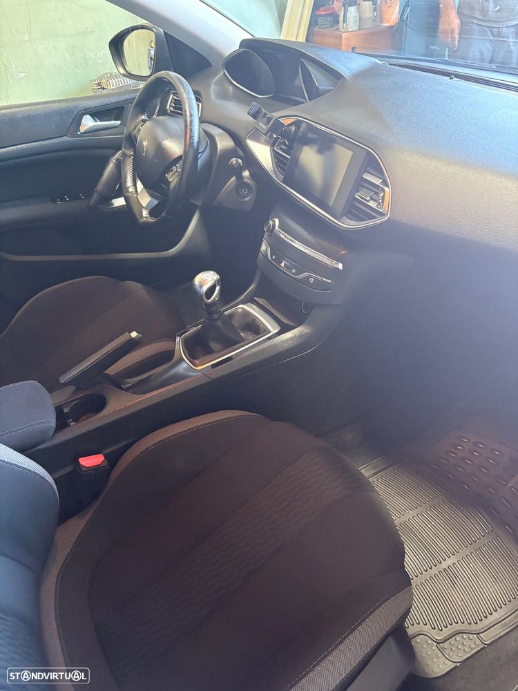 Peugeot 308 BlueHDi FAP 120 Stop & Start Active - 8