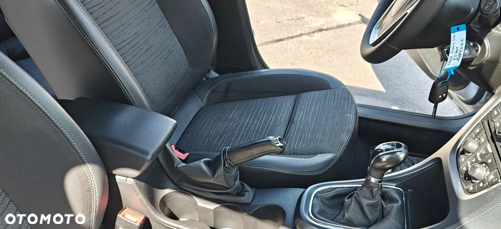 Opel Astra 1.4 Turbo Cosmo - 12
