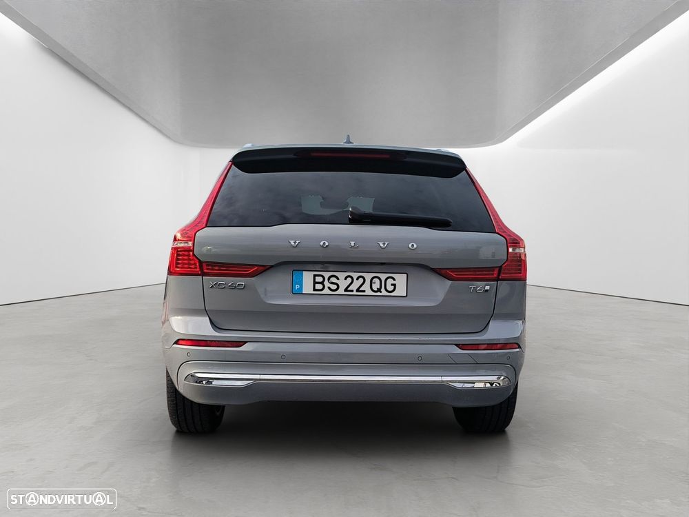 Volvo XC 60 2.0 T6 PHEV Plus Bright - 8