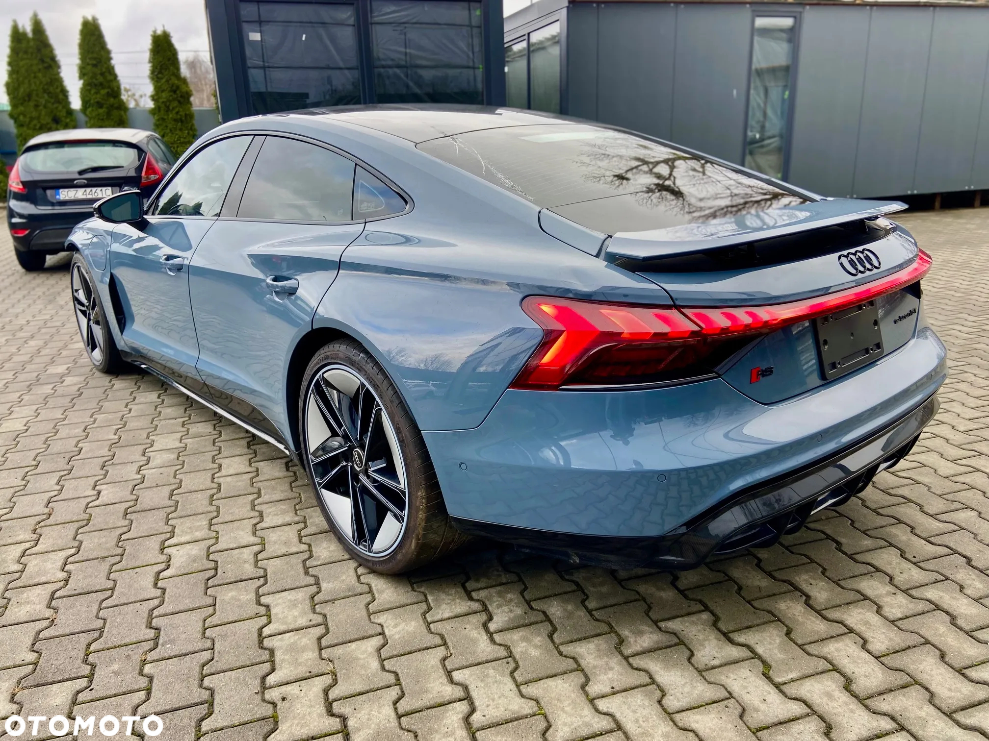 Audi e-tron GT - 4