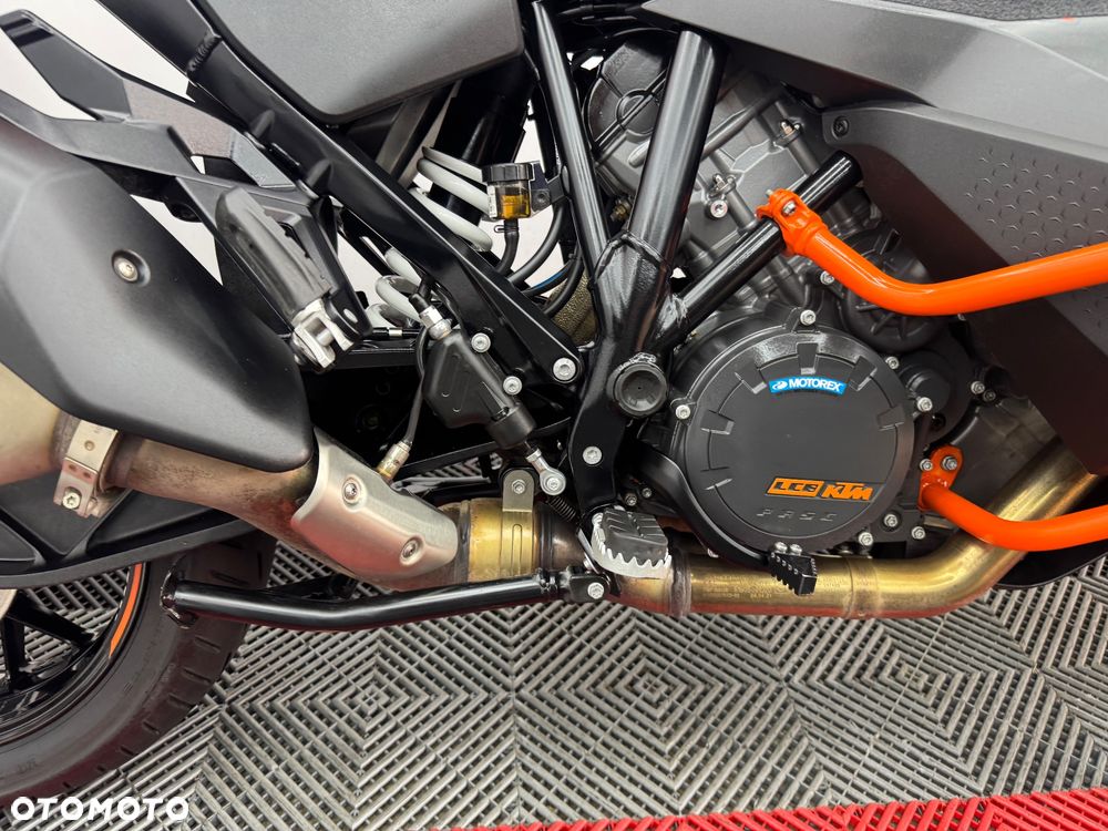 KTM Super Adventure - 32