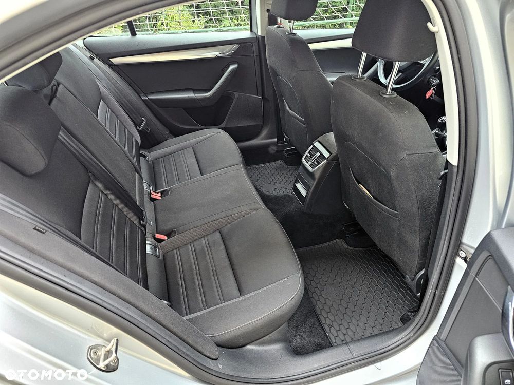 Skoda Octavia 1.4 TSI Ambition - 13