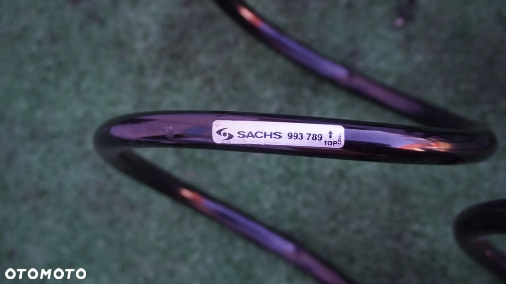 Toyota RAV4 IV 2.0 D 2.5 Hybryda sprezyna sprezyny zawieszenia przedniego SACHS 993789 - 2