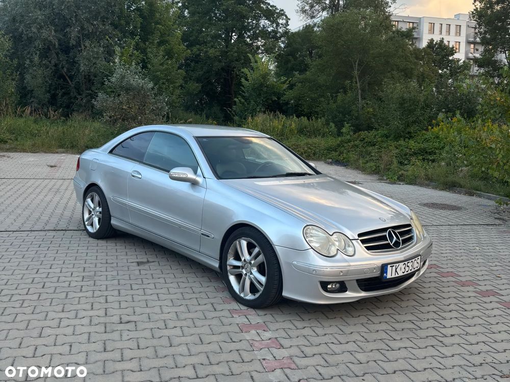 Mercedes-Benz CLK 220 CDI Avantgarde - 1