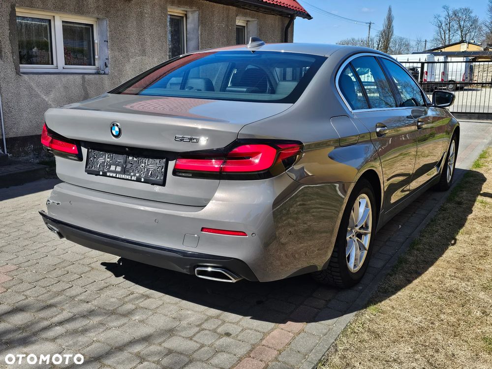 BMW Seria 5 520d Sport - 4