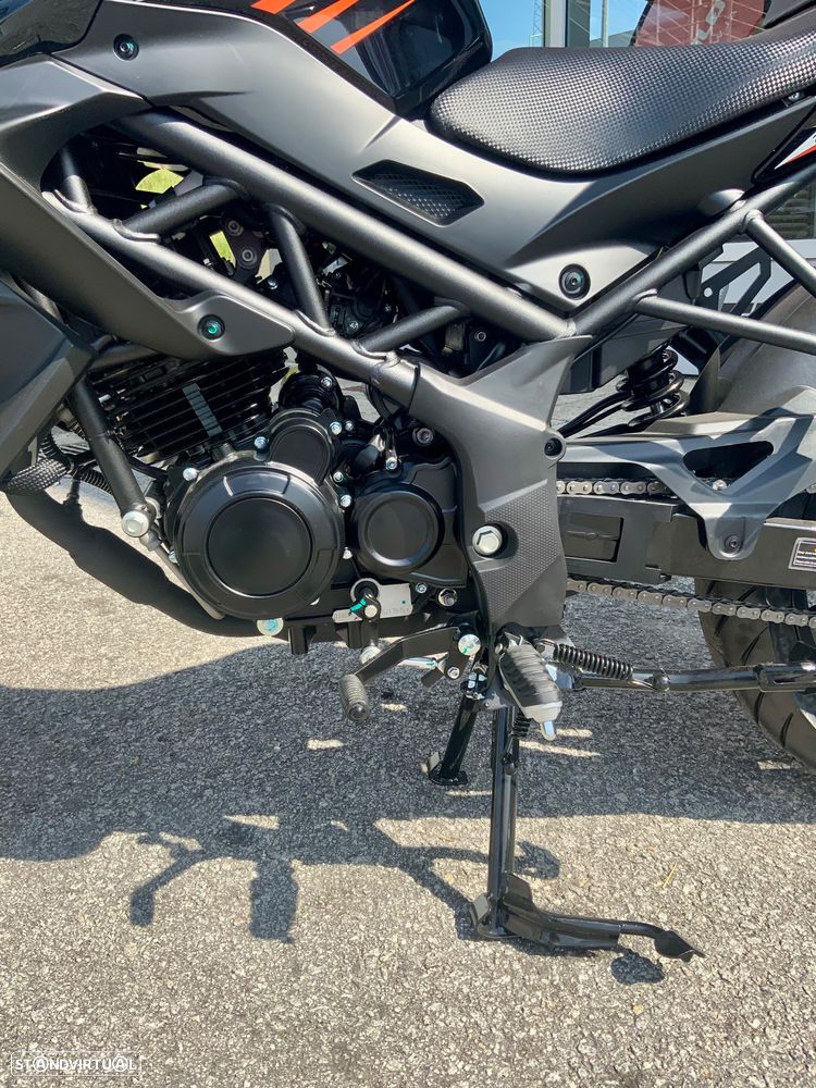 QJ Motor TRX 125 - 8
