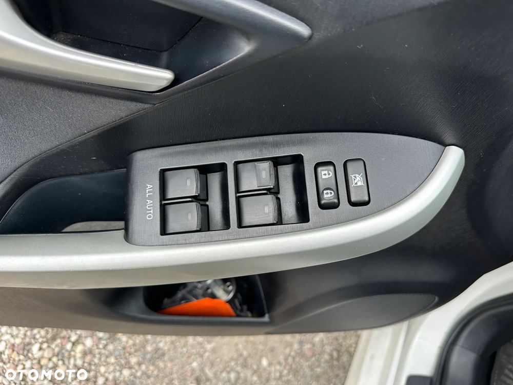 Toyota Prius - 11
