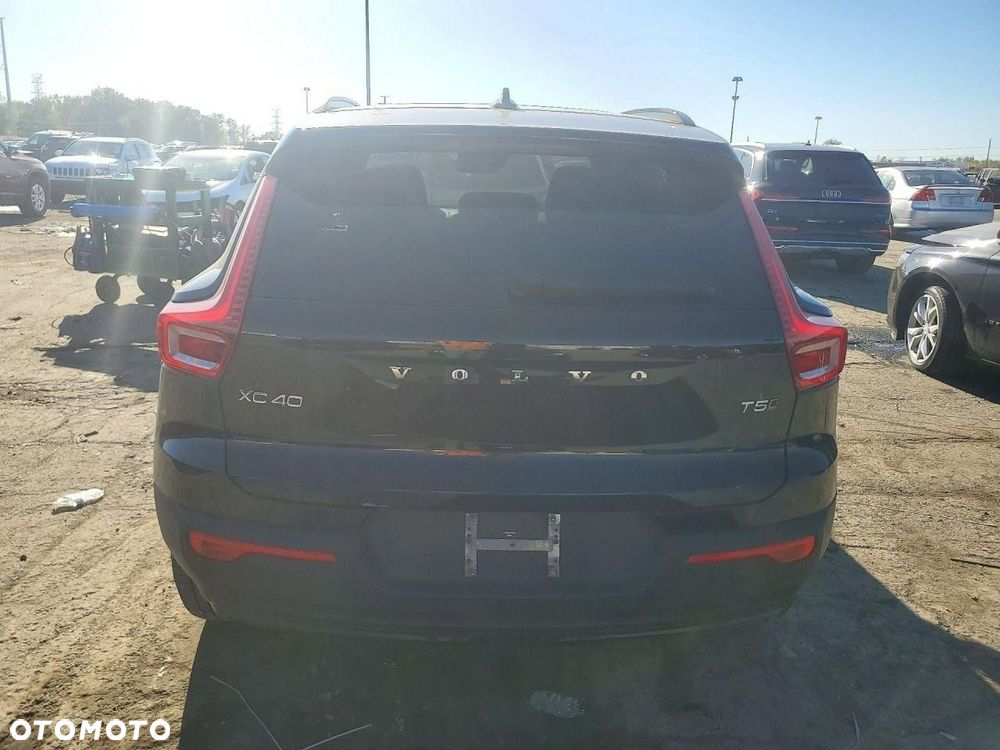Volvo XC 40 - 7